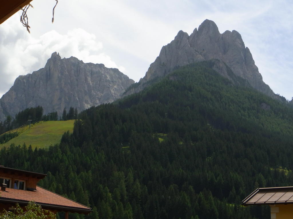 Casa Elisa Apartment Pozza di Fassa Bagian luar foto